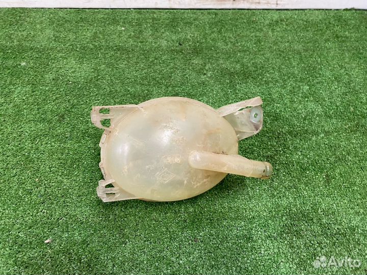 Расширительный бачок Renault Logan 2