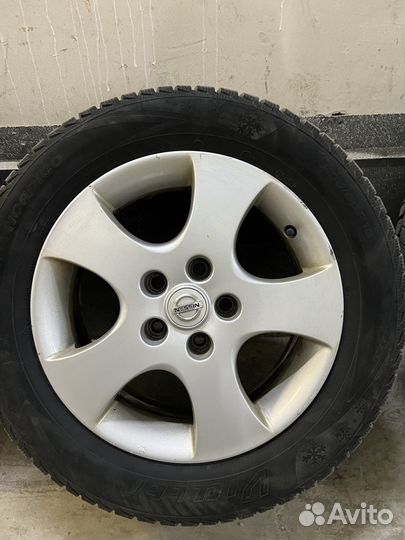Оригинальные колеса Ниссан Кашкай r16