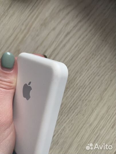 Повербанк apple magsafe