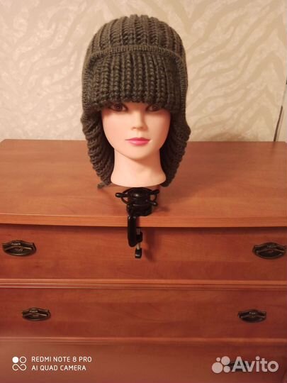 Вязаная мужская шапка ушанка