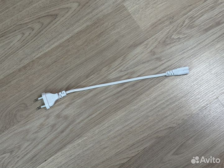Короткий кабель питания IEC 320 C7 белый (30 см)
