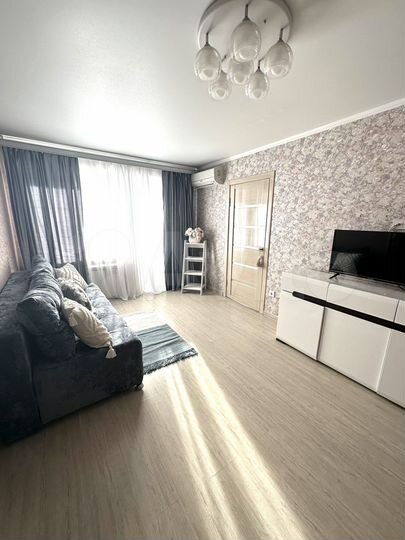 2-к. квартира, 48 м², 3/6 эт.