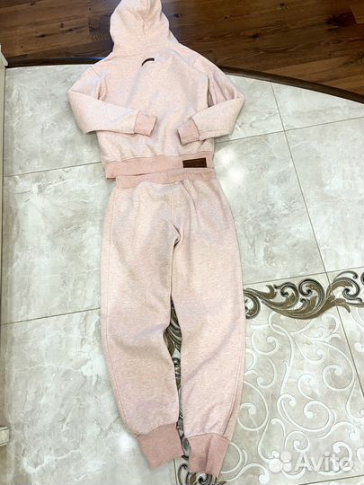 Спортивный костюм утепленный женский