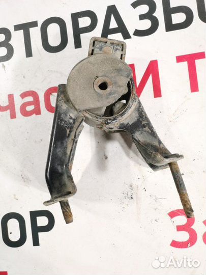 Подушка двигателя задняя Toyota Corolla 120 121