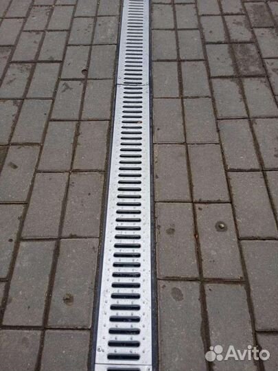 Лоток водоотводный