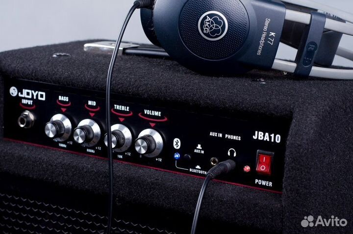 Joyo JBA-10 Комбоусилитель для бас-гитары, 10 Вт