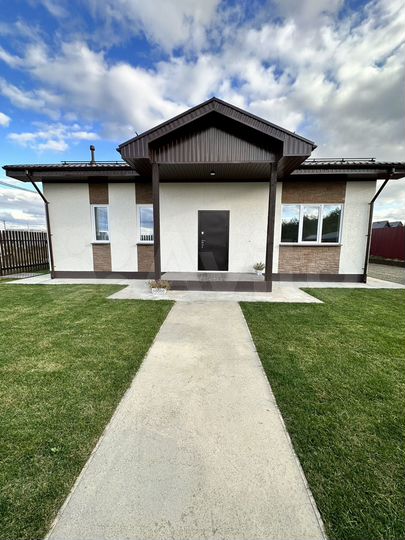 Коттедж 95 м² на участке 6 сот.