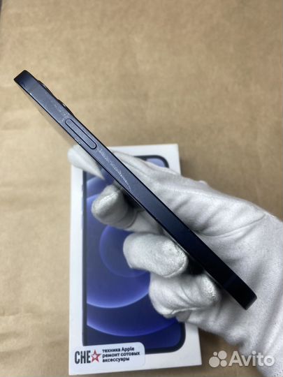 iPhone 12, 64 ГБ