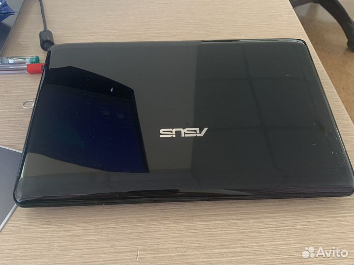 Нетбук Asus Eee PC 1005P