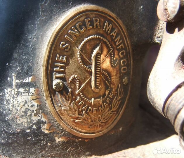 Швейная машина Singer