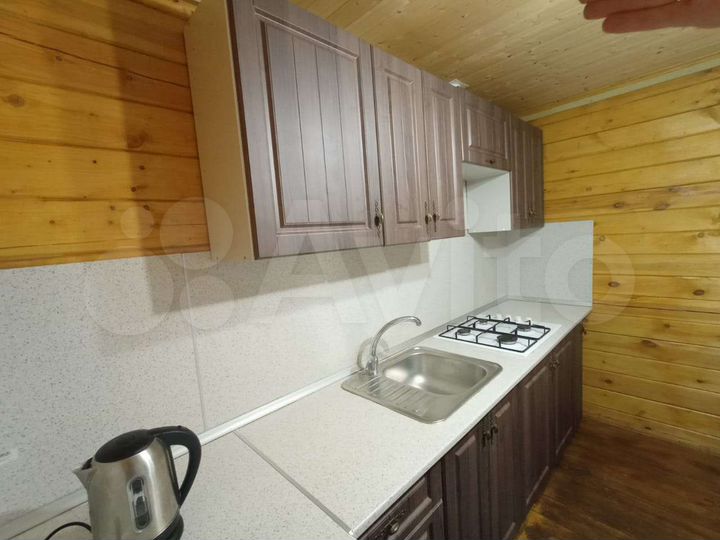 Дом 200 м² на участке 5 сот.