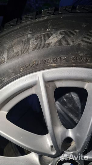 Bridgestone Blizzak TM-02 225/60 R17 133ZR