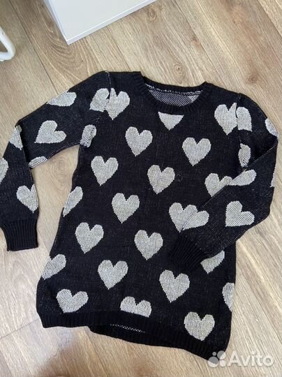 Свитер женский