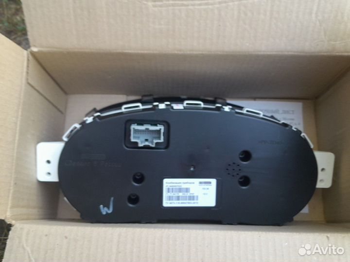 Комбинация приборов веста новая