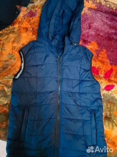 Продам детские вещи на мальчика 6-8 лет