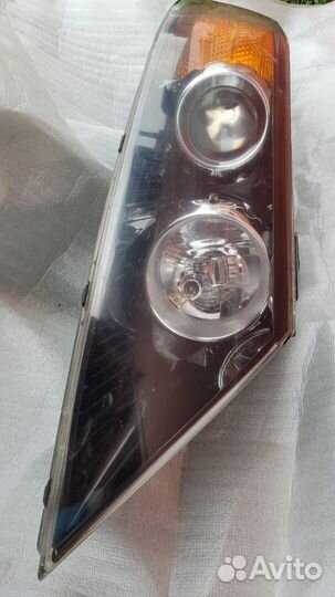 Фара передняя правая Kia Sorento Xm галоген