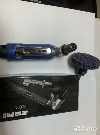 Угловая машинка Жета