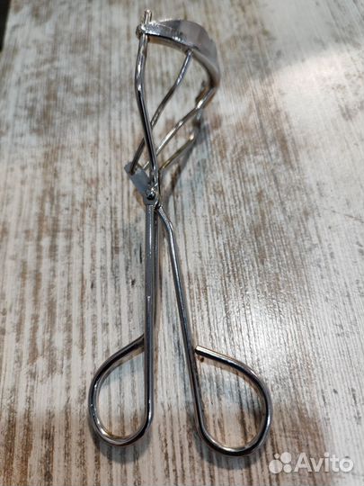 Щипцы для завивки ресниц