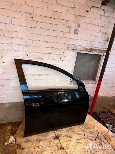 Дверь правая lancer 10