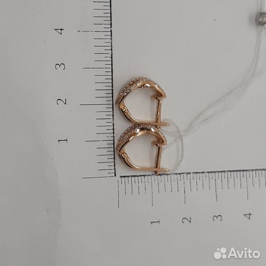 Серьги с синтетическим камнем Золото