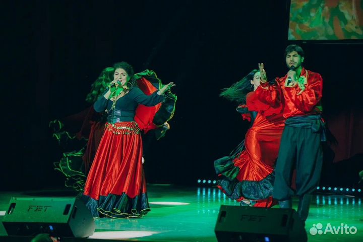 Цыгане на праздник