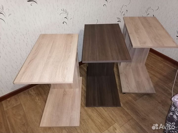 Придиванный столик