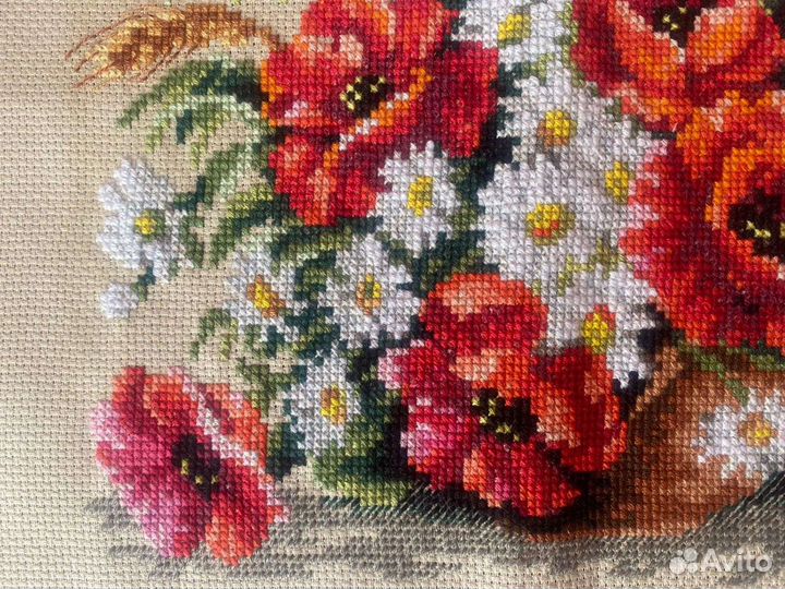 Вышитая крестиком готовая работа 