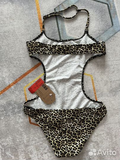 Купальник calzedonia новый. 8 лет