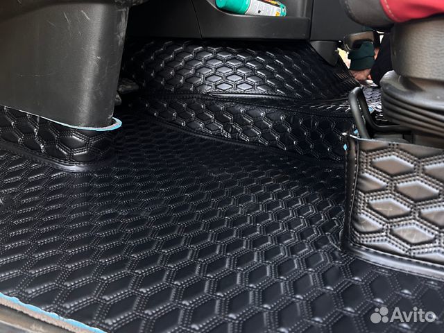 Коврики из экокожи 3Д/5Д на Omoda