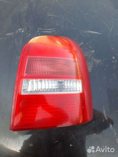Фонарь правый Audi A4 B5 универсал