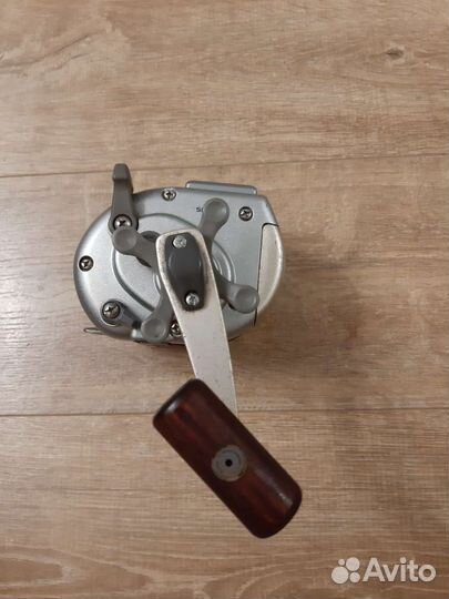 Shimano SLS 2000 катушка мультипликаторная
