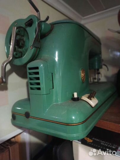 Швейная машинка