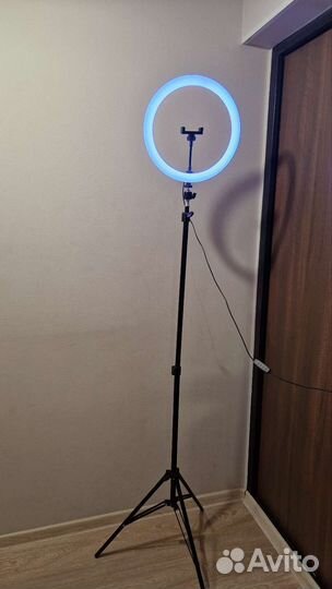 Кольцевая лампа 33 см цветная