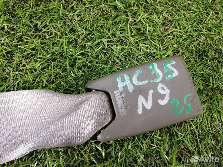 Замок ремня безопасности Nissan Laurel HC35