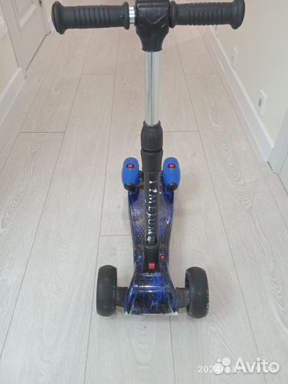 Самокат с небольшими Паро генераторами