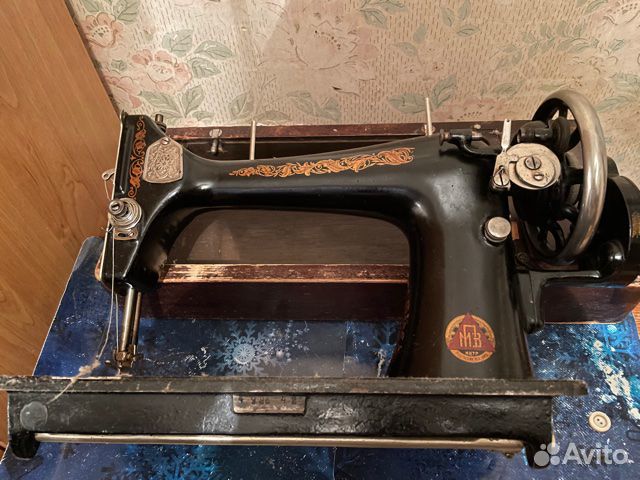 Старинная швейная машинка 1932-1937г