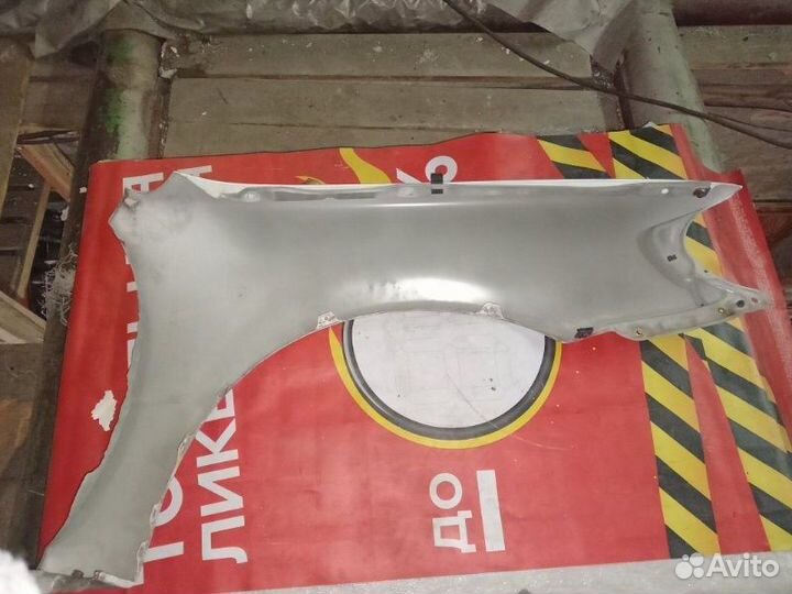 Крыло переднее левое Toyota Corolla AE 110 2C