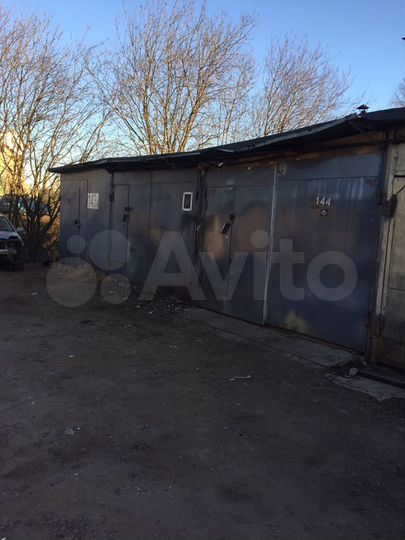 Гараж, > 30 м²