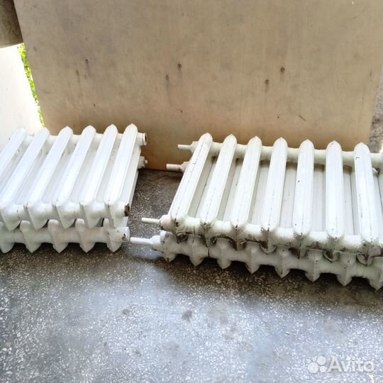 Продам чугунные батареи
