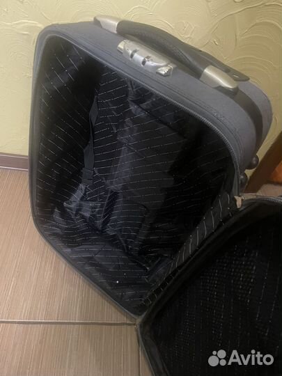 Чемодан на колесах бу