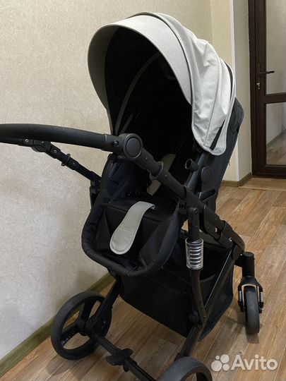 Продам коляску 2 в 1
