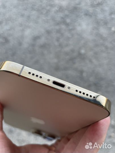 iPhone 13 pro max 128 gold
