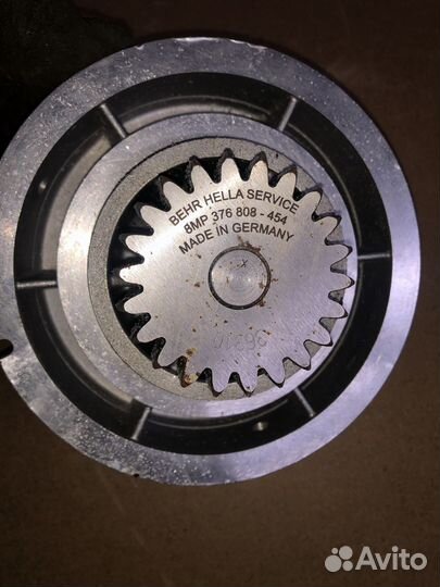 Водяной насос Hella/Behr 8MP 376 808-454