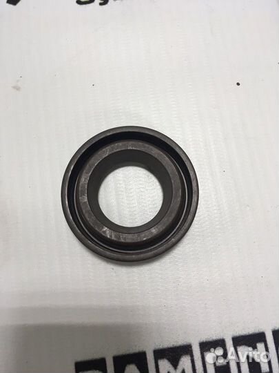 Уплотнитель свечного колодца Toyota