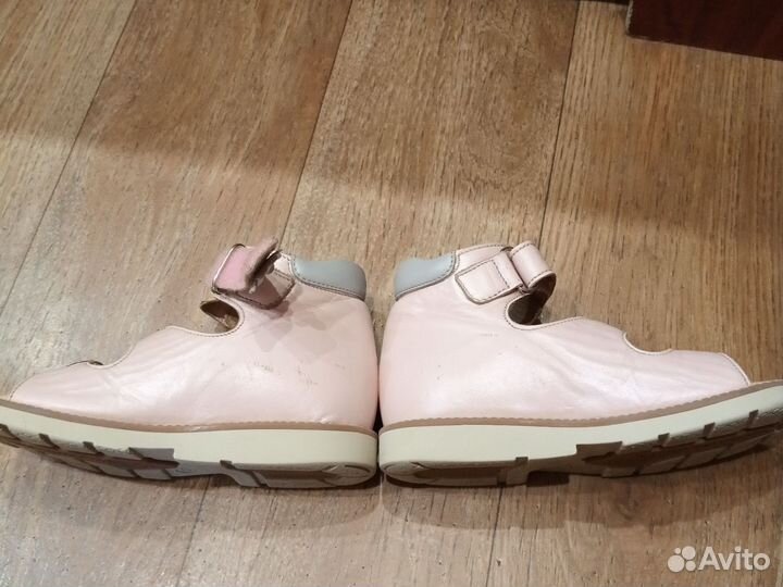 Сандалии 27 размер