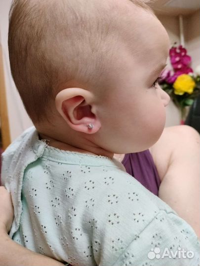 Прокол ушей деткам, классический пирсинг