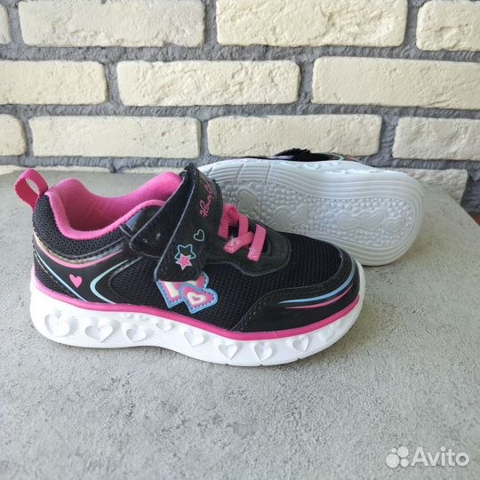 Кроссовки для девочки 28