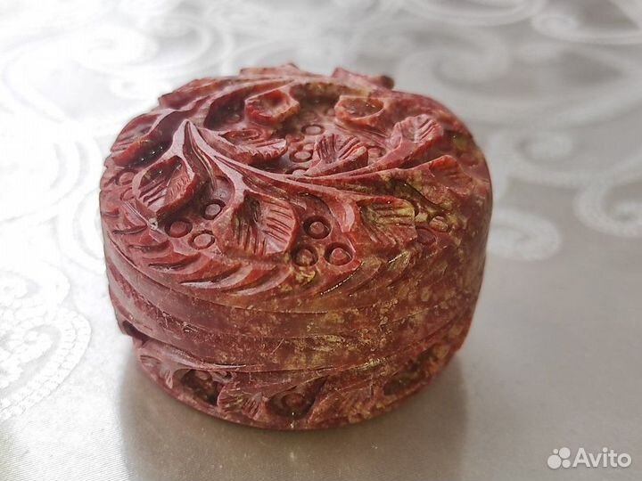 Шкатулки, статуэтки, сувениры