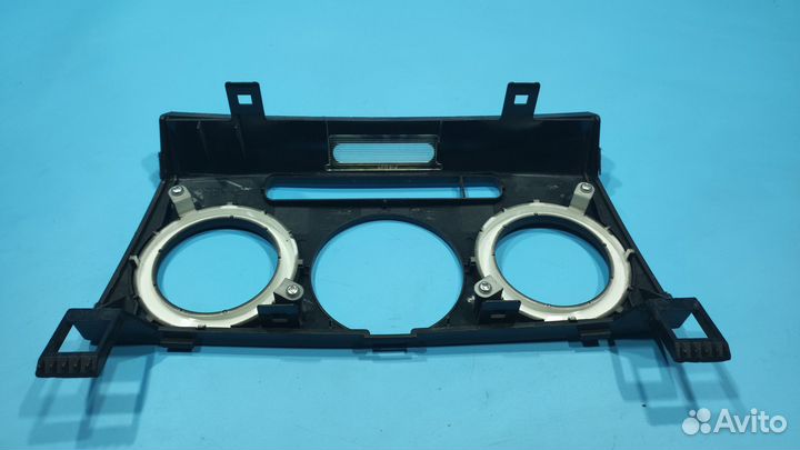 Рамка блока управления отопителем для Mazda 3