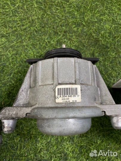 Опоры двигателя Mercedes E W212 3.5 M272 2009